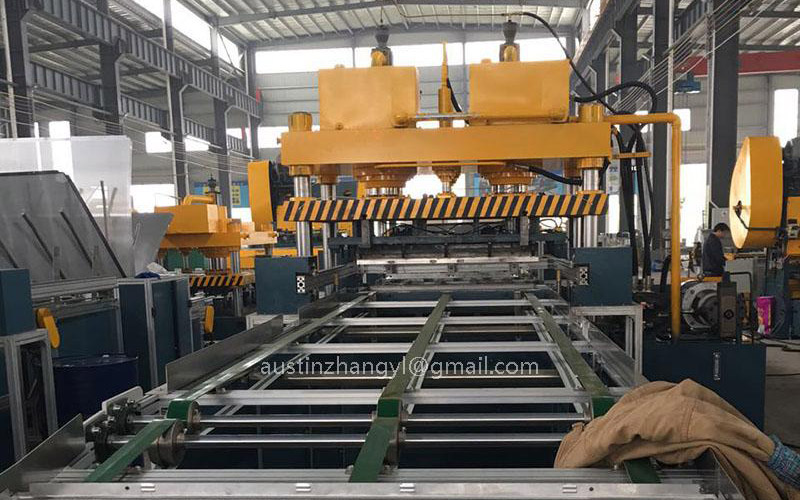 China strut channel machine